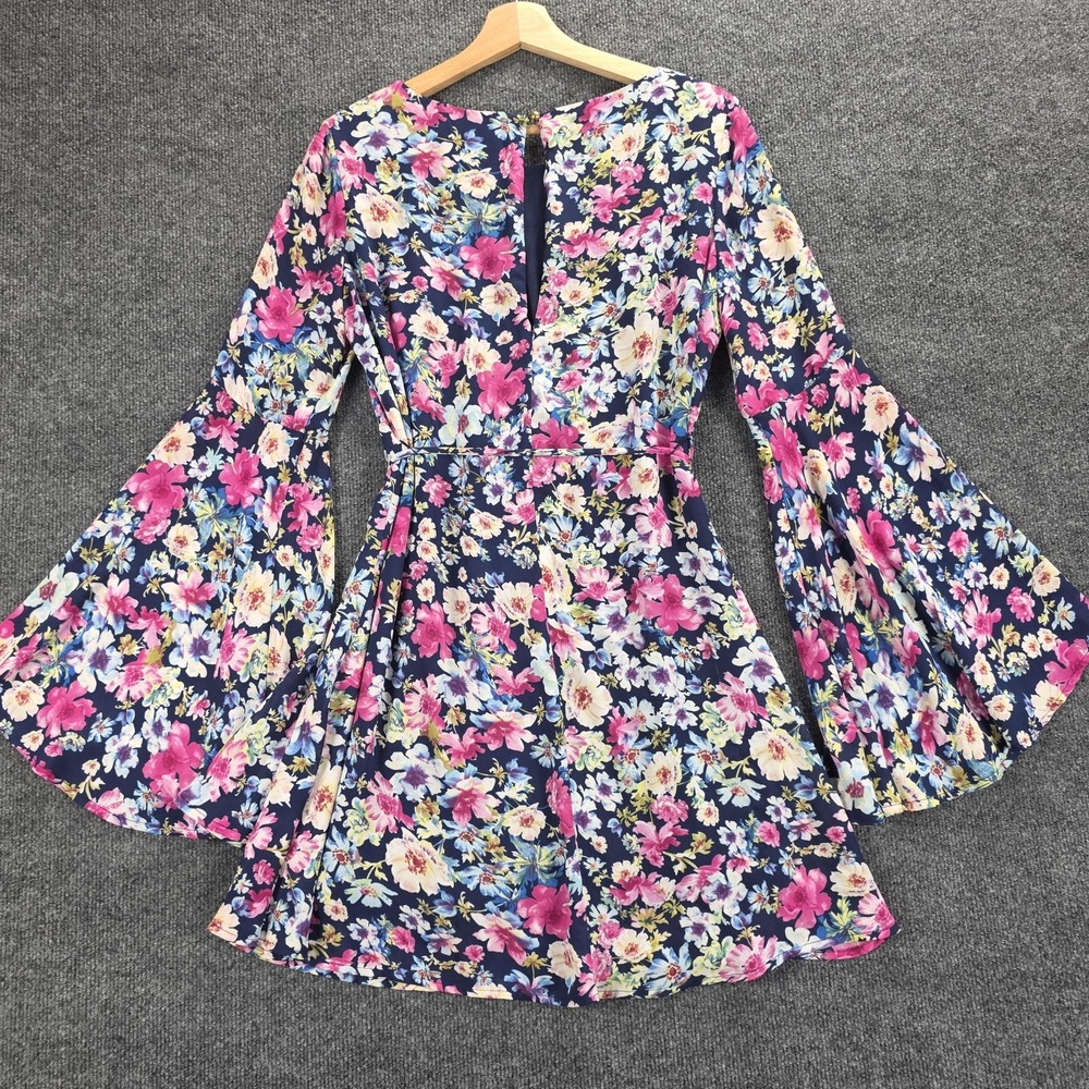 55-LuLu's Dress Wmns Medium Navy Blue Floral Bell Sleeve Fit & Flare Mini A-Line - Picture 9 of 16